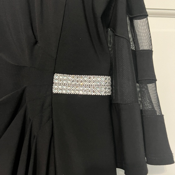 BEAUTIFUL FORMAL BLACK DRESS SIZE 16 - Picture 2 of 9